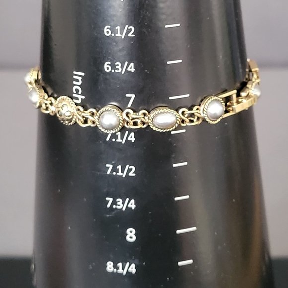 LC Lauren Conrad Gold Tone Delicate Bracelet Gray Blue Beads Fold Over Clasp - Picture 7 of 7